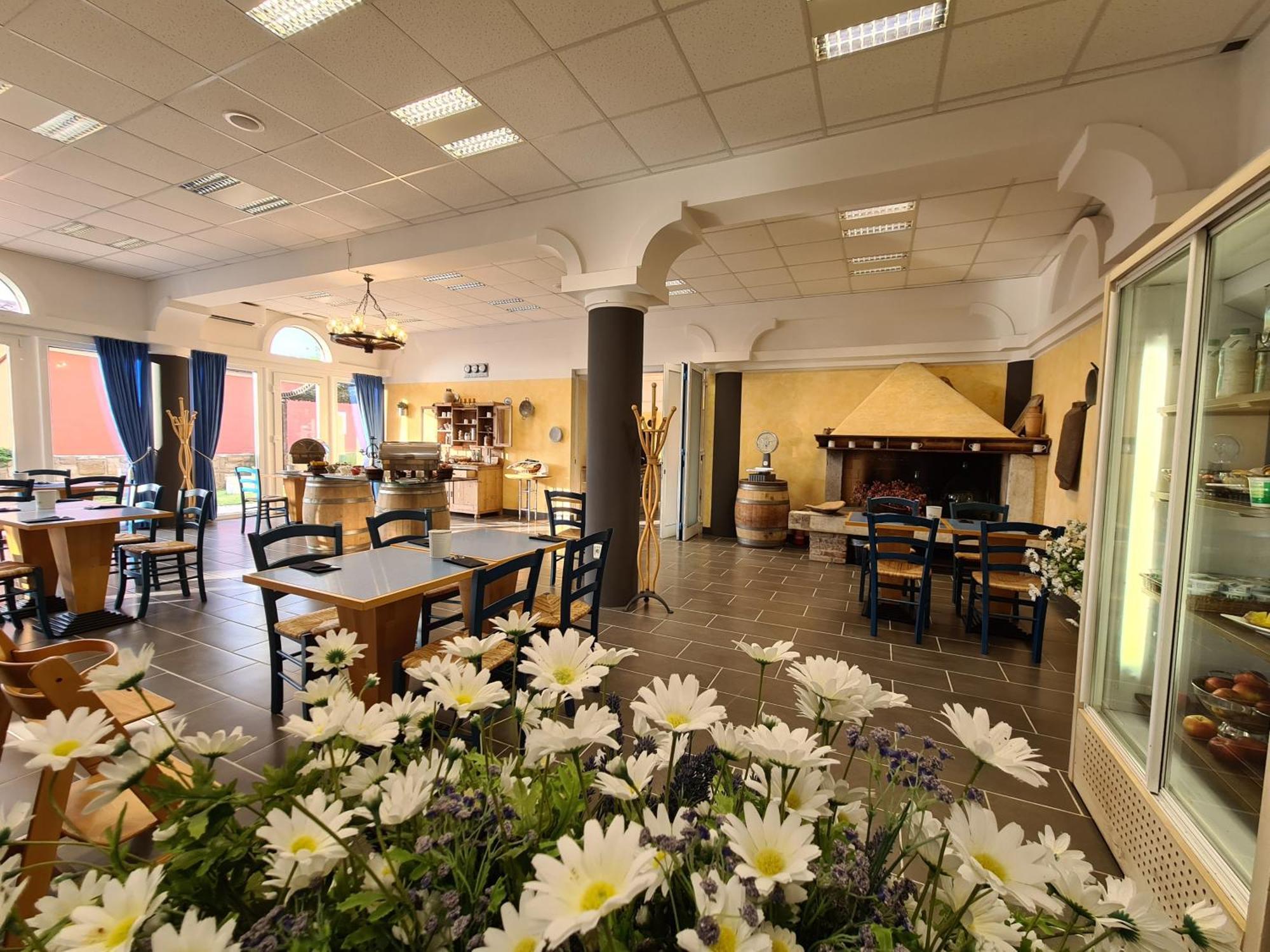 Hotel Stara Sola - Oleander Resort Korte Exterior photo